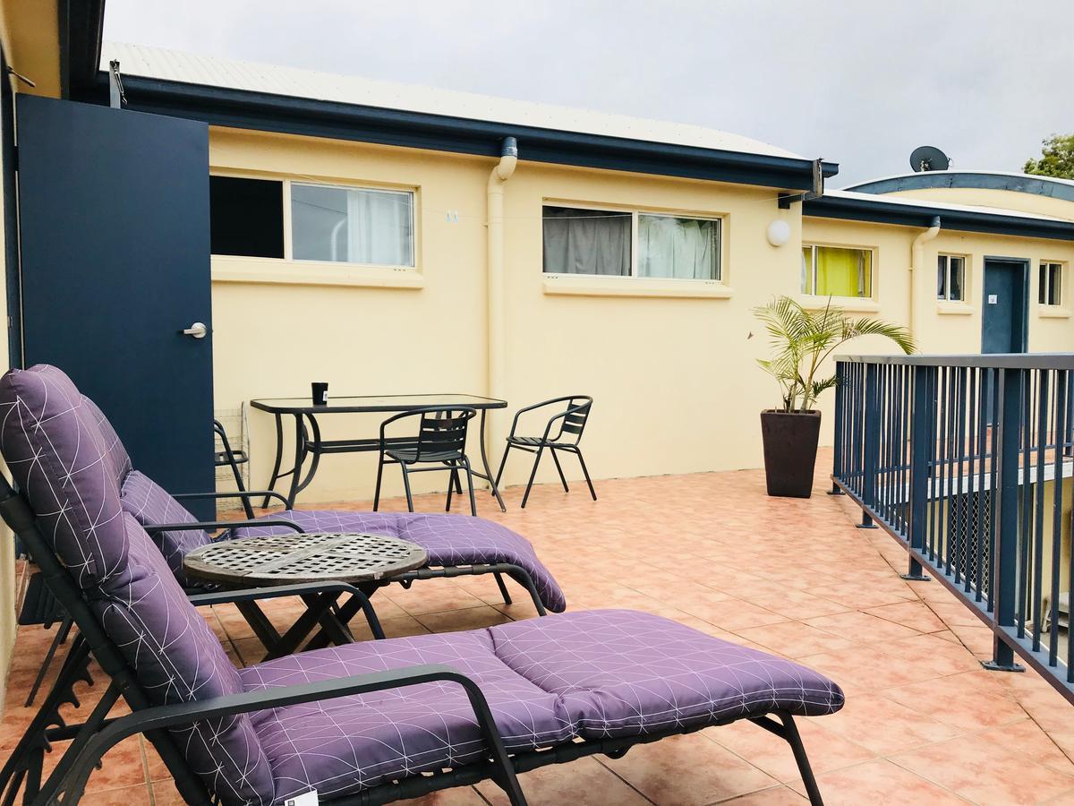 Caloundra Backpackers Ostello Esterno foto